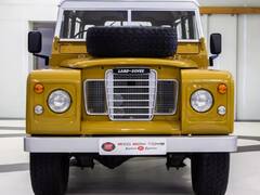 MS Dhoni ने खरीदी विंटेज लैंड रोवर-3, एक रुपये से शुरू हुई थी नीलामी और फिर...