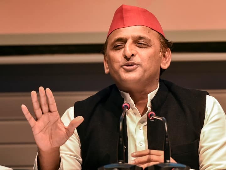 UP Election 2022 Samajwadi Party chief Akhilesh Yadav contest elections from Mainpuris Karhal Assembly UP Assembly Election News: मैनपुरी की करहल विधानसभा सीट से चुनाव लड़ेंगे अखिलेश यादव