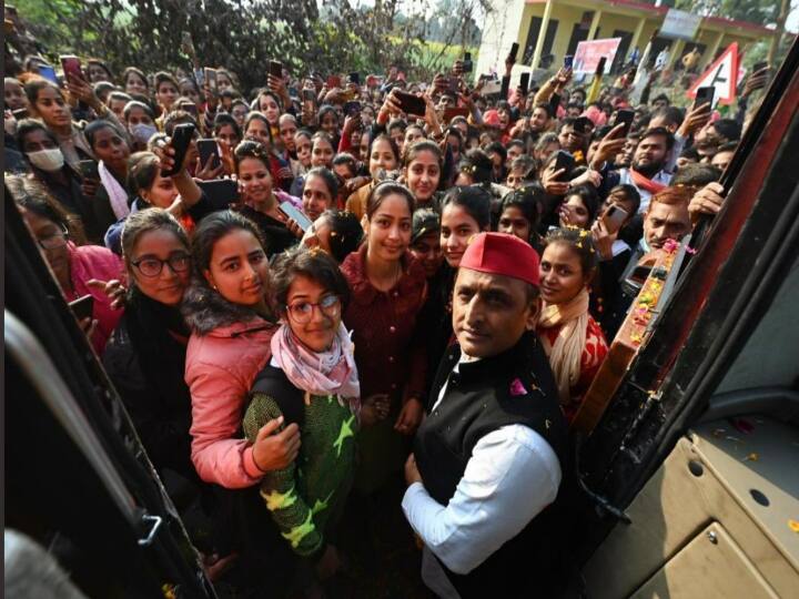 UP Elections 2022 For First Time Ever, SP Chief Akhilesh Yadav Will Run For MLA, may contest from poorvanchal UP Assembly Elections 2022: करियर में पहली बार विधायिकी लड़ेंगे Akhilesh Yadav, यूपी के रण में इस क्षेत्र से चुनाव में उतरने की अटकलें