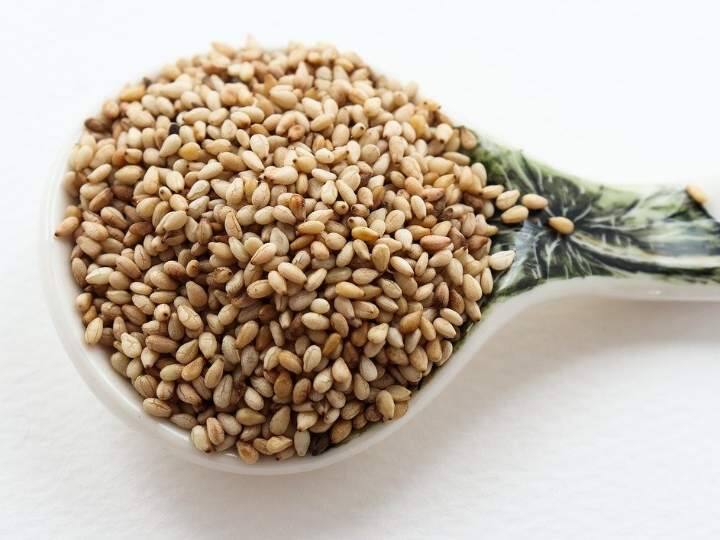 Sesame Seeds: రోజుకు రెండు స్పూనుల నువ్వులు... బరువు తగ్గించడమే కాదు, గుండెపోటునూ అడ్డుకుంటాయి Sesame seeds two teaspoons a day ... not only to lose weight, but also to prevent heart attack Sesame Seeds: రోజుకు రెండు స్పూనుల నువ్వులు... బరువు తగ్గించడమే కాదు, గుండెపోటునూ అడ్డుకుంటాయి