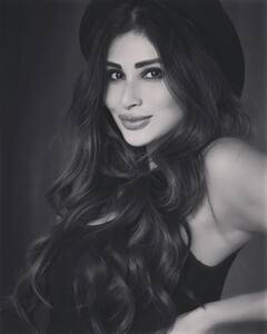 Mouni Roy ਦੀਆਂ ਇਨ੍ਹਾਂ ਤਸਵੀਰਾਂ ਨੂੰ ਵੇਖਣਾ ਜ਼ਰਾ ਸੰਭਲ ਕੇ, ਫੈਨਸ ਹੋਏ ਫ਼ਿਦਾ