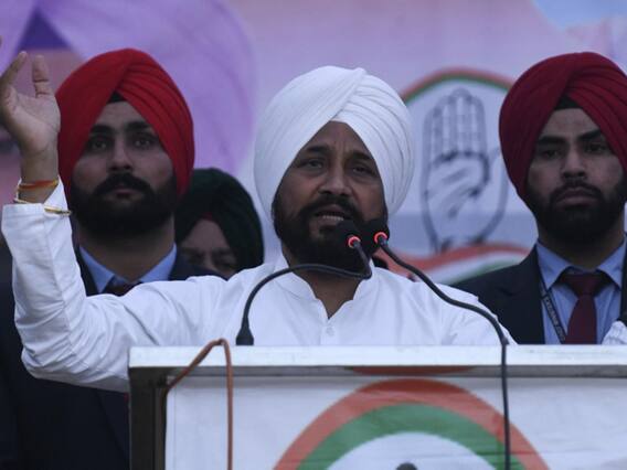 Illegal Sand Mining: पंजाब के CM चन्नी के रिश्तेदार की बढ़ी मुश्किलें, घर से करोड़ों की बरामदगी के बाद आयकर विभाग कसेगा शिकंजा Illegal Sand Mining: पंजाब के CM चन्नी के रिश्तेदार की बढ़ी मुश्किलें, घर से करोड़ों की बरामदगी के बाद आयकर विभाग कसेगा शिकंजा