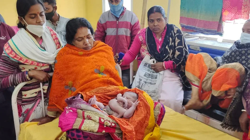 ਇੱਕ ਗਰੀਬ ਪਰਿਵਾਰ 'ਚ ਹੋਇਆ 4 ਹੱਥ ਅਤੇ 4 ਲੱਤਾਂ ਵਾਲੇ ਬੱਚੇ ਦਾ ਜਨਮ , ਲੋਕਾਂ ਨੇ ਕਿਹਾ- ਭਗਵਾਨ ਦਾ ਅਵਤਾਰ !