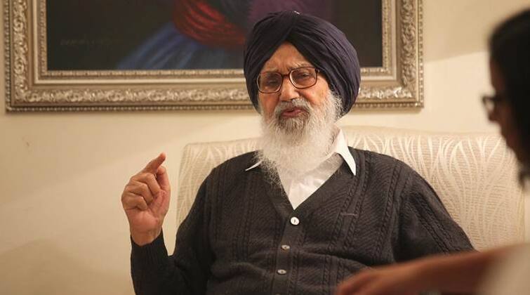 Former Punjab CM Parkash Singh Badal tests positive for Covid-19 முன்னாள் பஞ்சாப் முதல்வர் பிரகாஷ் சிங் பாதலுக்குக் கொரோனா!