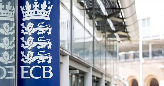 England Cricket Board investigation post-Ashes drinking session involving captain Joe Root, pacer James Anderson ECB Investigation: অ্যাশেজ হারের পর ভোর পর্যন্ত পানাহারের আসরে রুট, অ্যন্ডারসন, তদন্তে ইসিবি