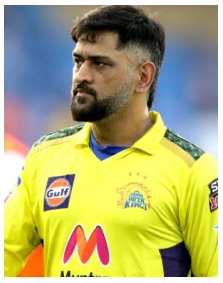 ਧੋਨੀ ਨੇ ਖਰੀਦੀ Vintage Land Rover 3