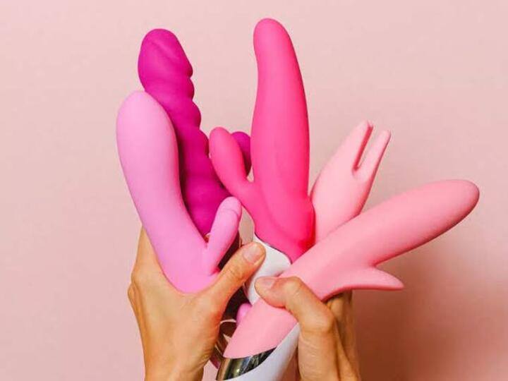 Myths Around Sex Toys Busted! Are All Users Homosexual? செக்ஸ் டாய்ஸ் கட்டுக்கதைகள்: பயன்படுத்துபவர்கள் அனைவரும் ஓரினச்செயற்கையாளர்களா?