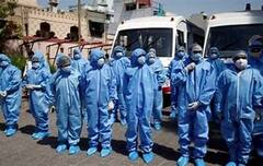 Omicron WHO: প্রভাব পড়তে পারে স্বাস্থ্যব্যবস্থার ওপর, ওমিক্রন পরিস্থিতি নিয়ে ফের সতর্কবার্তা হু-র| Bangla News