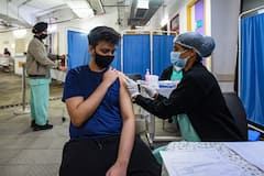 30% Individuals Lose Vaccine-Acquired Immunity Against COVID-19 After 6 Months: Study