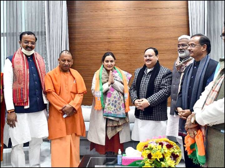 ABP News CVoter Survey January UP Assembly Election 2022 Aparna Yadav Opinion Polls Vote Share Seat Sharing KBM BJP SP BSP Congress ABP Opinion Poll: अपर्णा यादव के आने से क्या BJP को फायदा मिलेगा? लोगों का हैरान करने वाला जवाब आया सामने