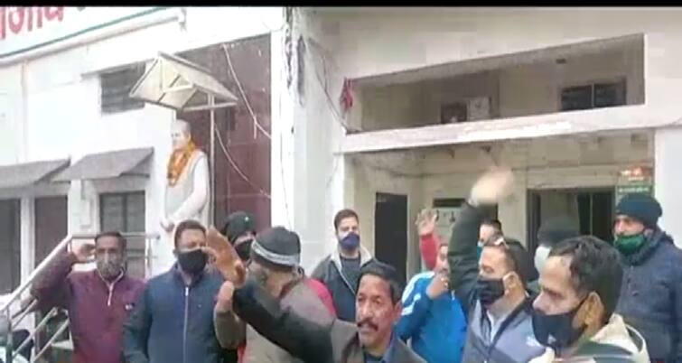 Ada protes di dalam Kongres tentang Harak Singh Rawat, para pekerja menentang segalanya.  berita hindi