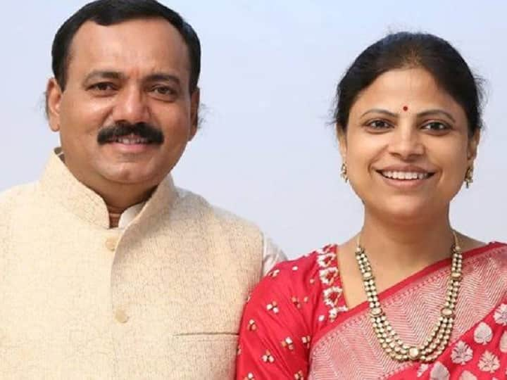 Warangal ZP Chairperson Jyothi, MLA Gandra Venkataramana Reddy Tested Positive For Corona Warangal Corona: మంత్రుల పర్యటనలో పాల్గొన్న ఎమ్మెల్యే, జెడ్పీ ఛైర్‌పర్స్‌కు కరోనా పాజిటివ్