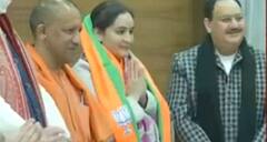 Aparna Yadav के बारे में जानें सबकुछ : 'बहू की बगावत, BJP में स्वागत' | UP Elections 2022