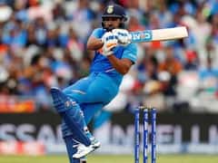 Rohit Sharma on Social Media: रोहित शर्मा से फैन ने पूछा- पुल शॉट में पावर नहीं आ पा रहा क्या करूं? मिला ये मजेदार जवाब