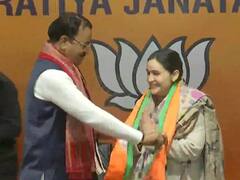 Aparna Yadav: समाजवादी पार्टी को बड़ा झटका, मुलायम सिंह की छोटी बहू अपर्णा यादव बीजेपी में शामिल