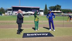 IND vs SA 1st ODI: ভারতের বিরুদ্ধে প্রথম একদিনের ম্যাচে টসে জিতে ব্যাটিং দক্ষিণ আফ্রিকার