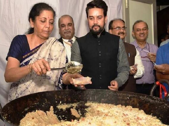 Budget 2022 What is Halwa ceremony and what is its significance? Budget 2022 : जाणून घ्या, बजेटपूर्वी 'हलवा समारंभ' का केला जातो, त्याचा अर्थसंकल्पाशी काय संबंध?