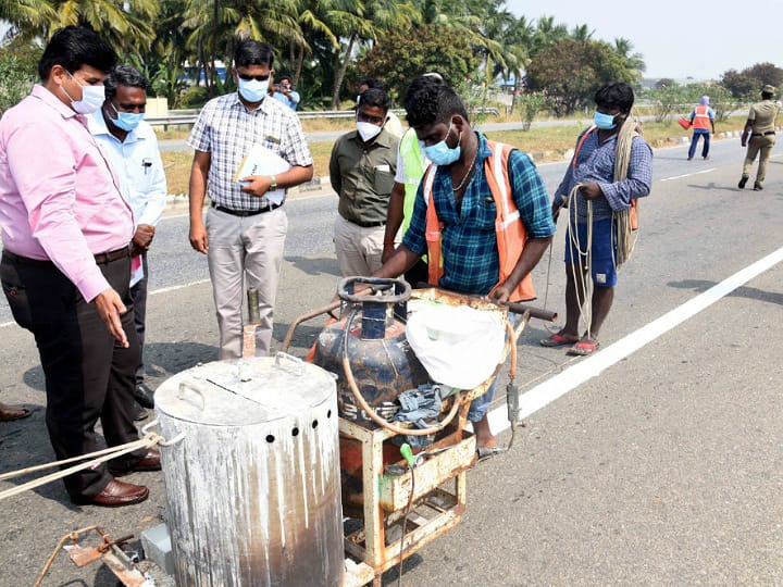 சுங்ககட்டண வசூலை நிறுத்த பரிந்துரைக்க நேரிடும் - ஆட்சியரின் எச்சரிக்கையை தொடந்து  களத்தில் இறங்கிய அதிகாரிகள்