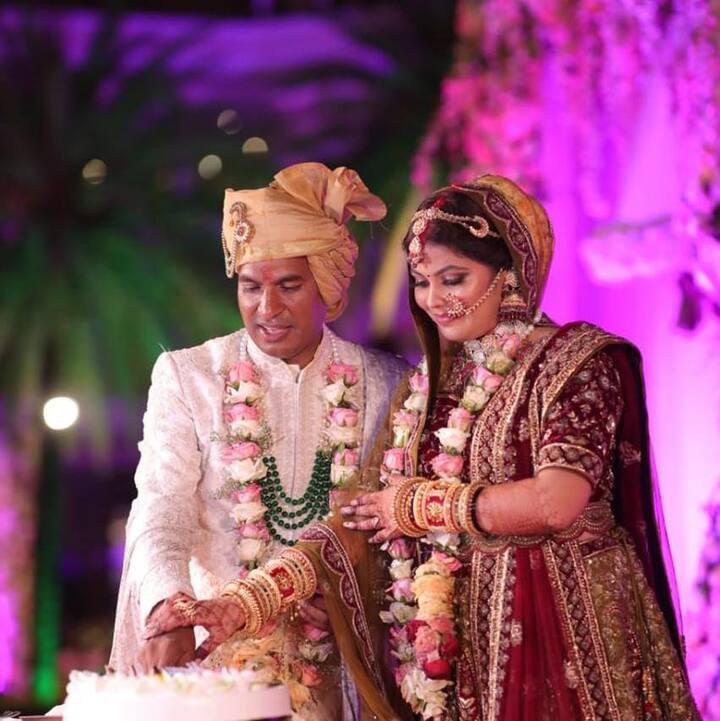 संघमित्रा से डिवोर्स के बाद नवल किशोर शाक्य ने दूसरी शादी रचा ली. उनकी दूसरी पत्नी का नाम प्रियंका शाक्य है.