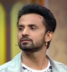 राजीव ठाकुर ने लंबे समय तक कॉमेडी सर्कल और द कपिल शर्मा में काम किया है. राजीव लंबे समय से कॉमेडी शो पर भी नहीं दिखे हैं, वह बिल्कुल ही गायब-से हो गए हैं.