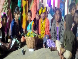 திண்டுக்கல்லில் நிலா பெண்ணாக தேர்வு செய்யப்படும் சிறுமி - 100 ஆண்டுகளுக்கு மேலாக நடக்கும் வினோத வழிபாடு