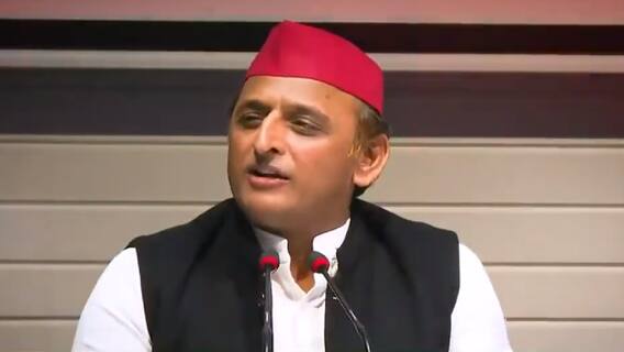 जनता के सर्वे से अलग Akhilesh Yadav ने चुनी अपनी सीट, इस फैसले पर जनता और विश्लेषकों की राय देखिए | UP Election 2022