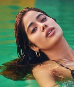 बरसात का बादल दीवाना हो गया, Janhvi Kapoor की इन अदाओं को देख ज़माना मस्ताना हो गया