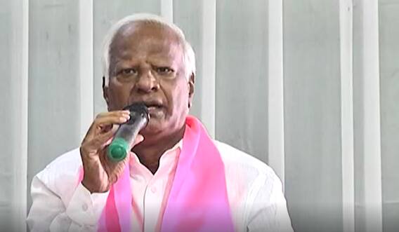 MLC Kadiyam Srihari: దేశంలో రిజర్వేషన్లు తీసేయాలని బీజేపీ ఆలోచిస్తోంది