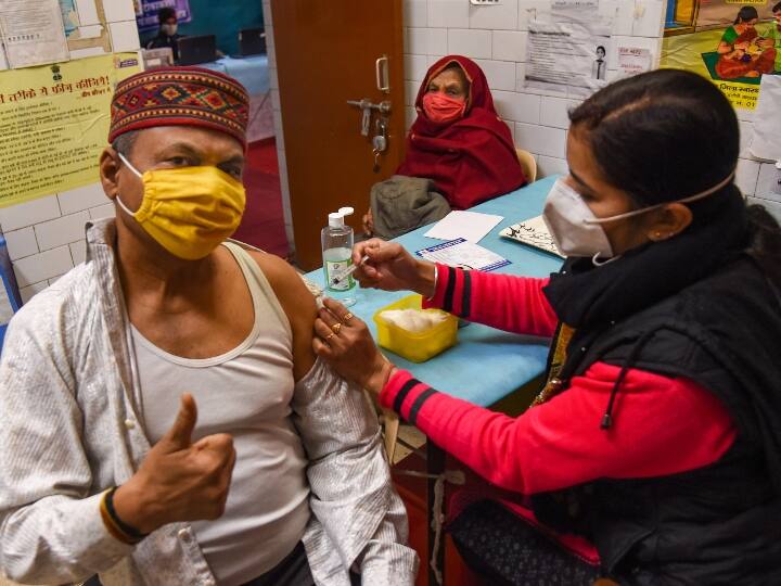 Corona Vaccination: वैक्सीनेशन प्रोग्राम में भारत बना विश्वगुरु, देश के 75 फीसदी व्यस्कों को लगी कोरोना वैक्सीन India became the world leader in the vaccination program, 75 percent of the adults of the country got the corona vaccine ann Corona Vaccination: वैक्सीनेशन प्रोग्राम में भारत बना विश्वगुरु, देश के 75 फीसदी व्यस्कों को लगी कोरोना वैक्सीन