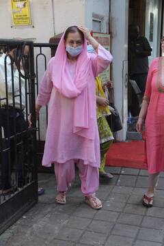 IN PICS| Veteran Actress Saira Banu Snapped By Paparazzi
