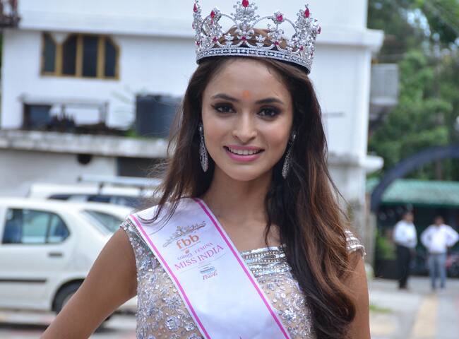 इतना ही नहीं अनुकृति को अंतराष्ट्रीय स्तर पर योगदान के लिए महात्मा गांधी सम्मान और उत्तराखंड फिल्म अकादमी से अवार्ड भी मिल चुका है.