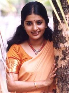 Meera Jasmine Instagram Debut: திரும்பி வந்துட்டேன்னு சொல்லு.. இன்ஸ்டாவில் எண்ட்ரி.. மீரா ஜாஸ்மினுக்கு கொட்டும் ஹார்டின்கள்..!