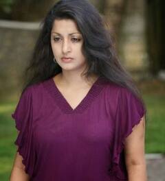 Meera Jasmine Instagram Debut: திரும்பி வந்துட்டேன்னு சொல்லு.. இன்ஸ்டாவில் எண்ட்ரி.. மீரா ஜாஸ்மினுக்கு கொட்டும் ஹார்டின்கள்..!