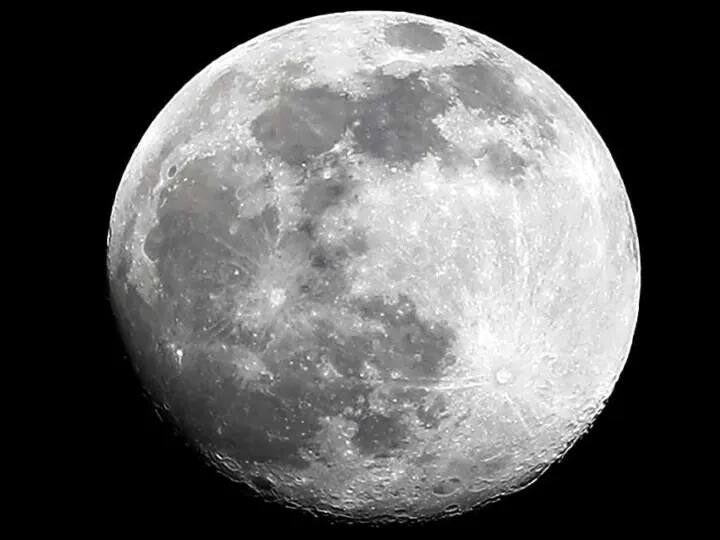 Fake Moon : china made artificial moon for solve electricity issues in country Trending News : 'નકલી સૂરજ' બાદ હવે ચીને તૈયાર કર્યો 'નકલી ચાંદ', જાણો ચીન કેમ કરી રહ્યું છે આવુ........