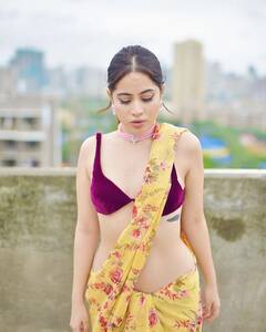 Urfi Javed : उर्फीच्या बोल्ड फोटोंनी घातला सोशल मीडियावर धुमाकूळ!