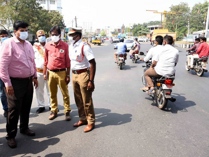 சுங்ககட்டண வசூலை நிறுத்த பரிந்துரைக்க நேரிடும் - ஆட்சியரின் எச்சரிக்கையை தொடந்து  களத்தில் இறங்கிய அதிகாரிகள்