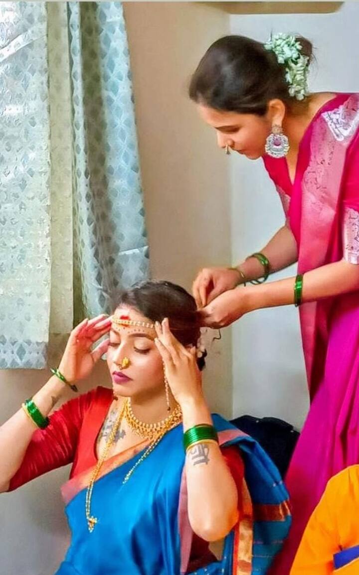 अनेकदा त्यांनी सोशल मीडियावर एकमेकांसोतचे फोटो शेअर करुन प्रेमाची जाहीर कबुलीदेखील दिली होती.