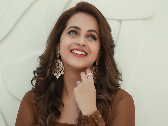 Actress bhavana : காதல் வைத்து காத்திருந்தேன்..நடிகை பாவனா லேட்டஸ்ட் க்ளிக்ஸ் ! Actress bhavana : காதல் வைத்து காத்திருந்தேன்..நடிகை பாவனா லேட்டஸ்ட் க்ளிக்ஸ் !