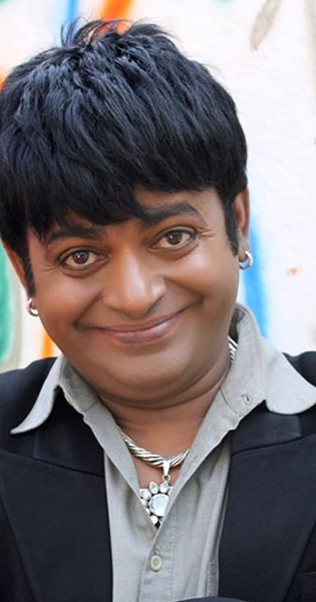 वीआईपी यानी विजय इश्वरलाल पवार ने कॉमेडी सर्कस में अपना जलवा दिखाया था. इसके बाद वीआईपी ने भाखड़वाड़ी टीवी शो में काम किया. वीआईपी का भी कॉमेडी की दुनिया में सिक्का कुछ खास नहीं चला.