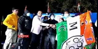 West Medinipur : খড়গপুরে বিজেপিতে ভাঙন, দিলীপ ঘোষ শহরে থাকাকালীনই তৃণমূলে যোগদান যুব মোর্চার নেতার