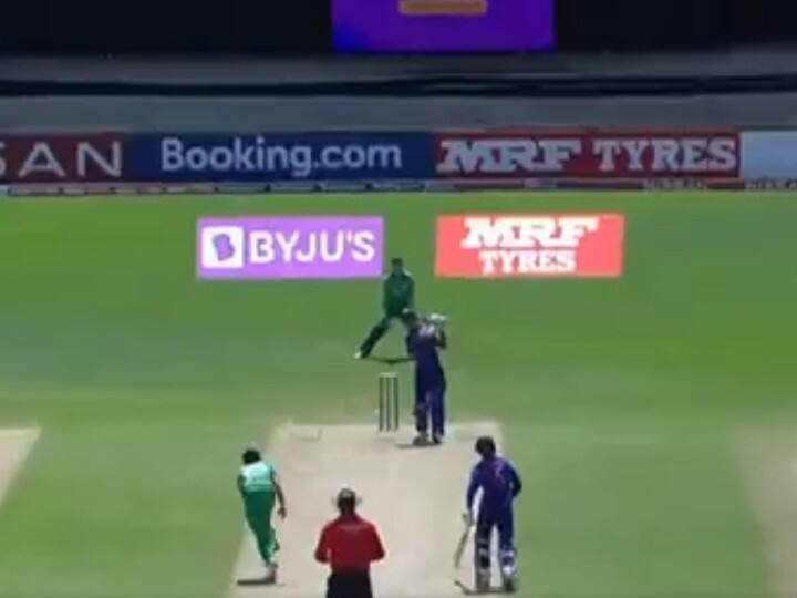 Rajvardhan Hangargekar Hits Three Sixes in a row against Ireland In U19 World Cup U19 World Cup: Rajvardhan Hangargekar ने आयरलैंड के खिलाफ यूं जमाए एक के बाद एक तीन छक्के, ICC ने शेयर किया वीडियो