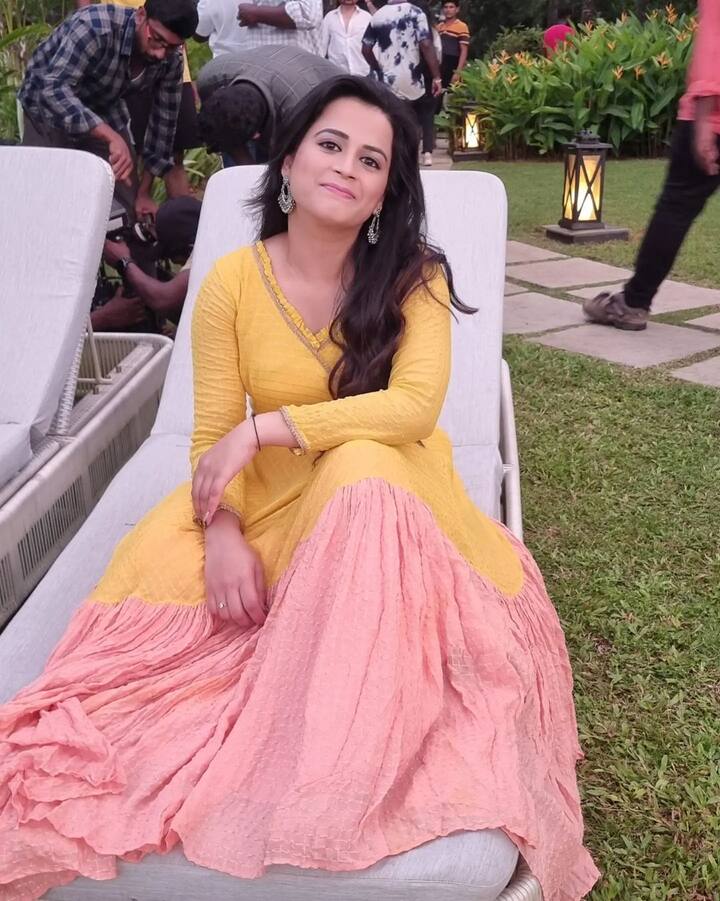 प्राजक्ता या फोटोंमध्ये  फार सुंदर दिसत आहे. (Photo Credit : @prajaktagaikwad_official)