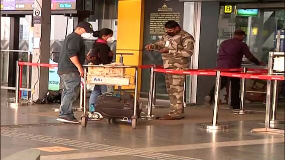 Kolkata Airport: ৩০ জানুয়ারি পর্যন্ত কলকাতা বিমানবন্দরে আপাতত বন্ধ ভিজিটর্স পাস। Bangla News