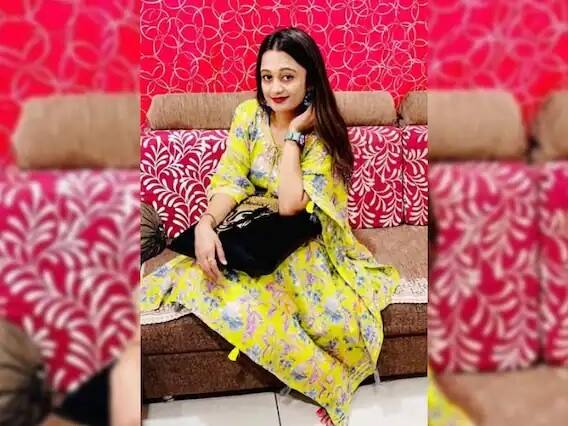 মেহা নিজে ভীষণ সহজ, সরল শান্ত। বেশ সাধারণ জীবনযাপন করতেই অভ্যস্ত তিনি। নিজের সোশ্যাল মিডিয়ায় খুব সাধারণ পোশাকে অনেক ছবিও দিয়েছেন তিনি।