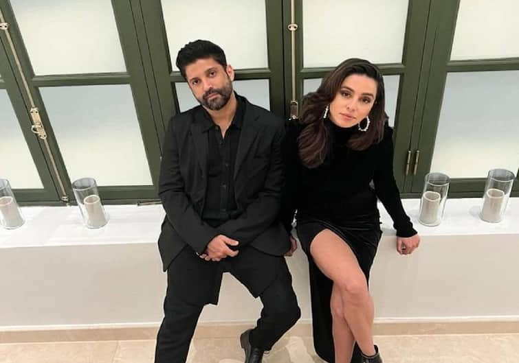 Actor farhan akhtar will marry with girlfriend shibani dandekar on february 2022 કરિશ્મા તન્ના બાદ આ હૉટ એક્ટ્રેસ પણ ફેબ્રુઆરીમાં પોતાના બૉયફ્રેન્ડ સાથે કરશે લગ્ન, તૈયારીઓ શરુ કરી, જાણો