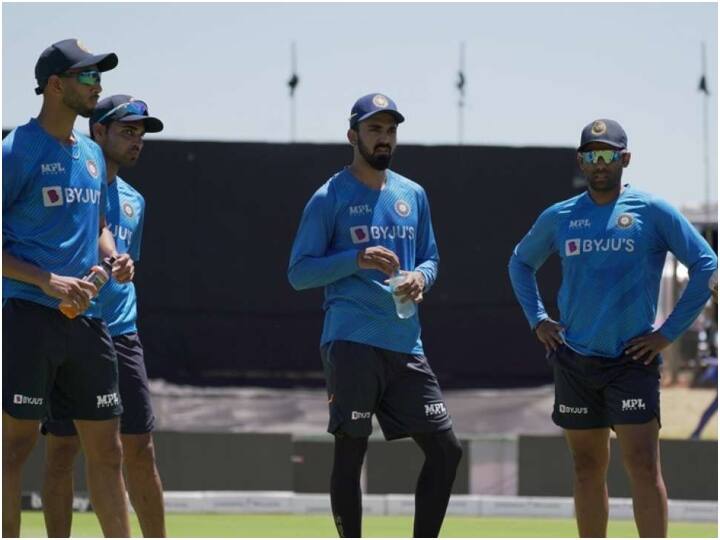 IND vs SA: Former PAK cricketer Danish Kaneria said Indian dressing room was divided into two groups in the first ODI IND vs SA: पूर्व PAK क्रिकेटर का बड़ा बयान, कहा- पहले वनडे में दो ग्रुप में बंटा हुआ था भारतीय खेमा