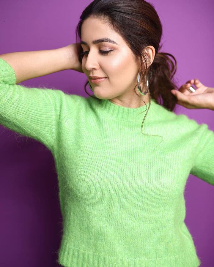 वैदेहीचा 'लोच्या झाला रे' हा चित्रपट लवकरच प्रेक्षकांच्या भेटीस येणार आहे. (all photo:parashuramivaidehi/ig)
