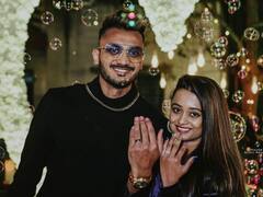 Axar Patel Engagement: पेशे से Nutritionist हैं मेहा, हाथ पर है अक्षर पटेल के नाम का टैटू