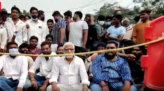 Gudiwada Politics: గుడివాడలో పొలిటికల్ హీట్..వైసీపీ, టీడీపీ శ్రేణులను అడ్డుకున్న పోలీసులు