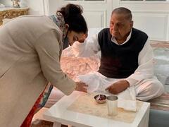 UP Election 2022: बीजेपी में शामिल होने के बाद मुलायम सिंह यादव से मिलने पहुंचीं अपर्णा यादव, ये है वजह